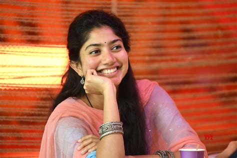 sai pallavi sexy|10 gorgeous pictures of Sai Pallavi from 'Love Story' .